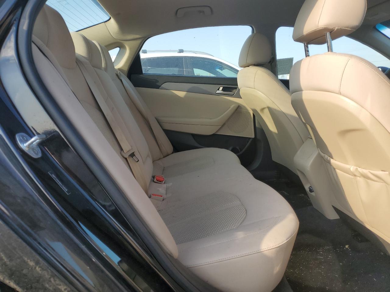 2019 Hyundai Sonata - Image 10