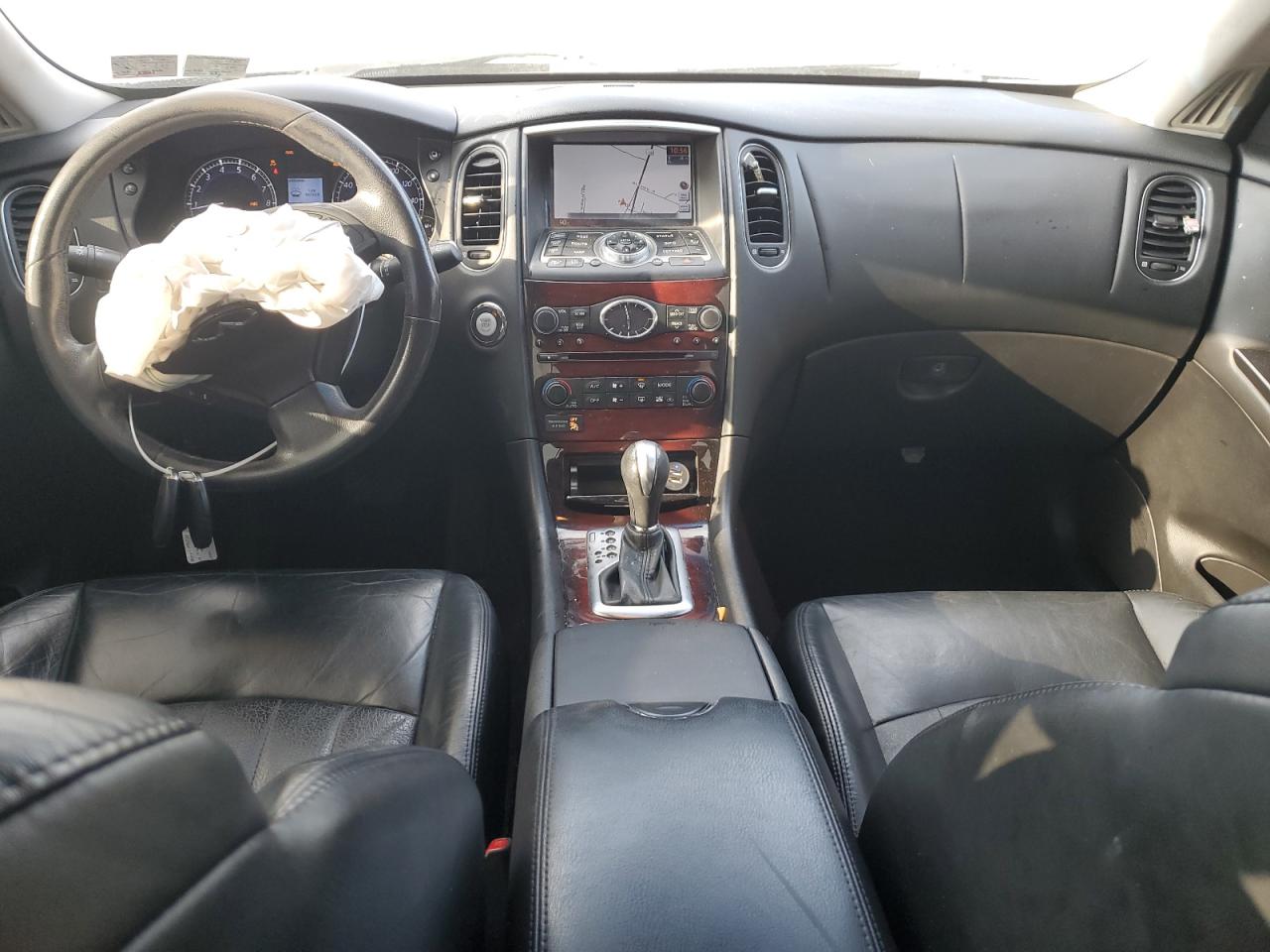 2016 Infiniti QX50 - Image 8