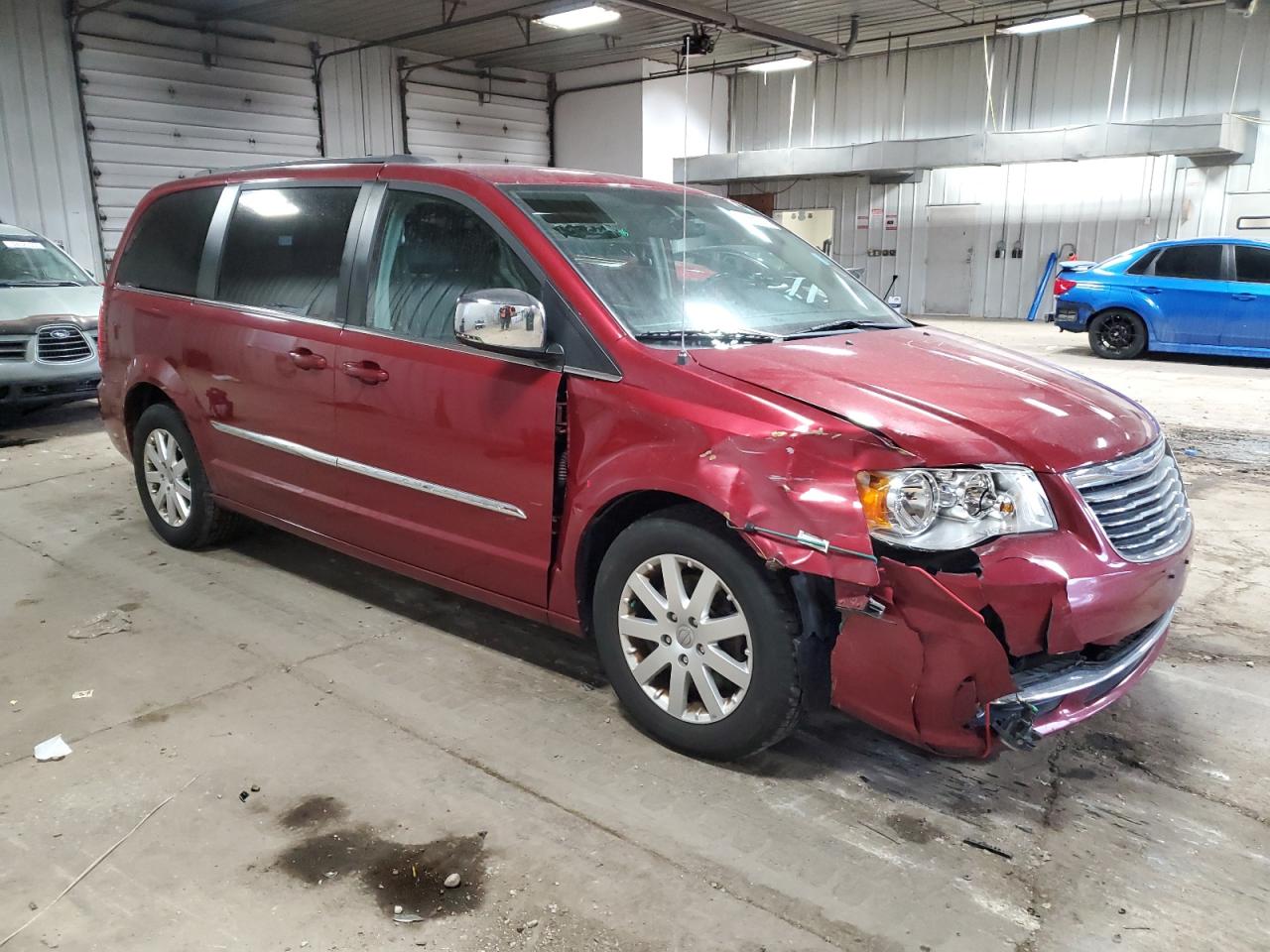 2012 Chrysler Town & Country - Image 4