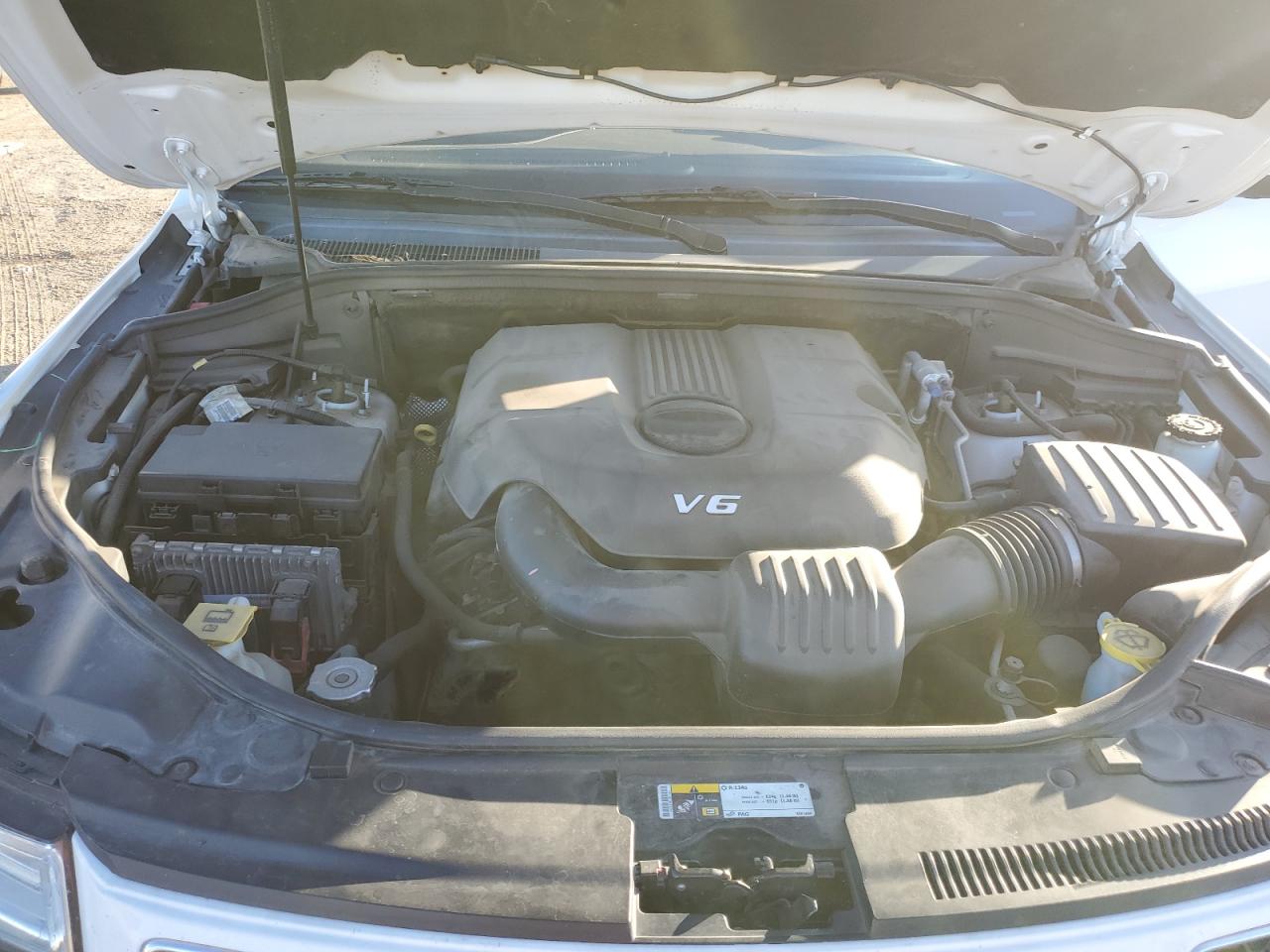 2014 Jeep Grand Cherokee - Image 12