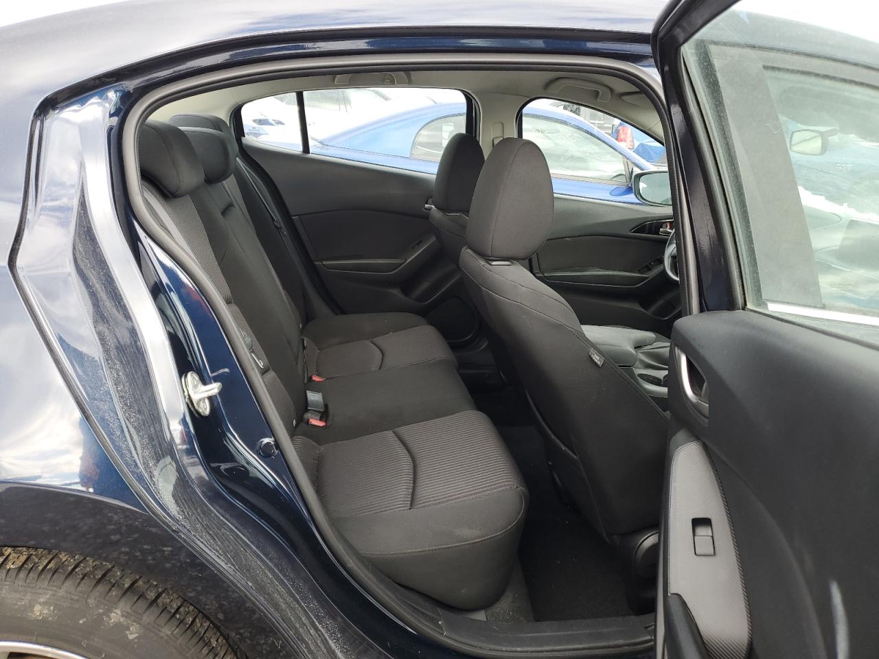 2016 Mazda 3 - Image 10