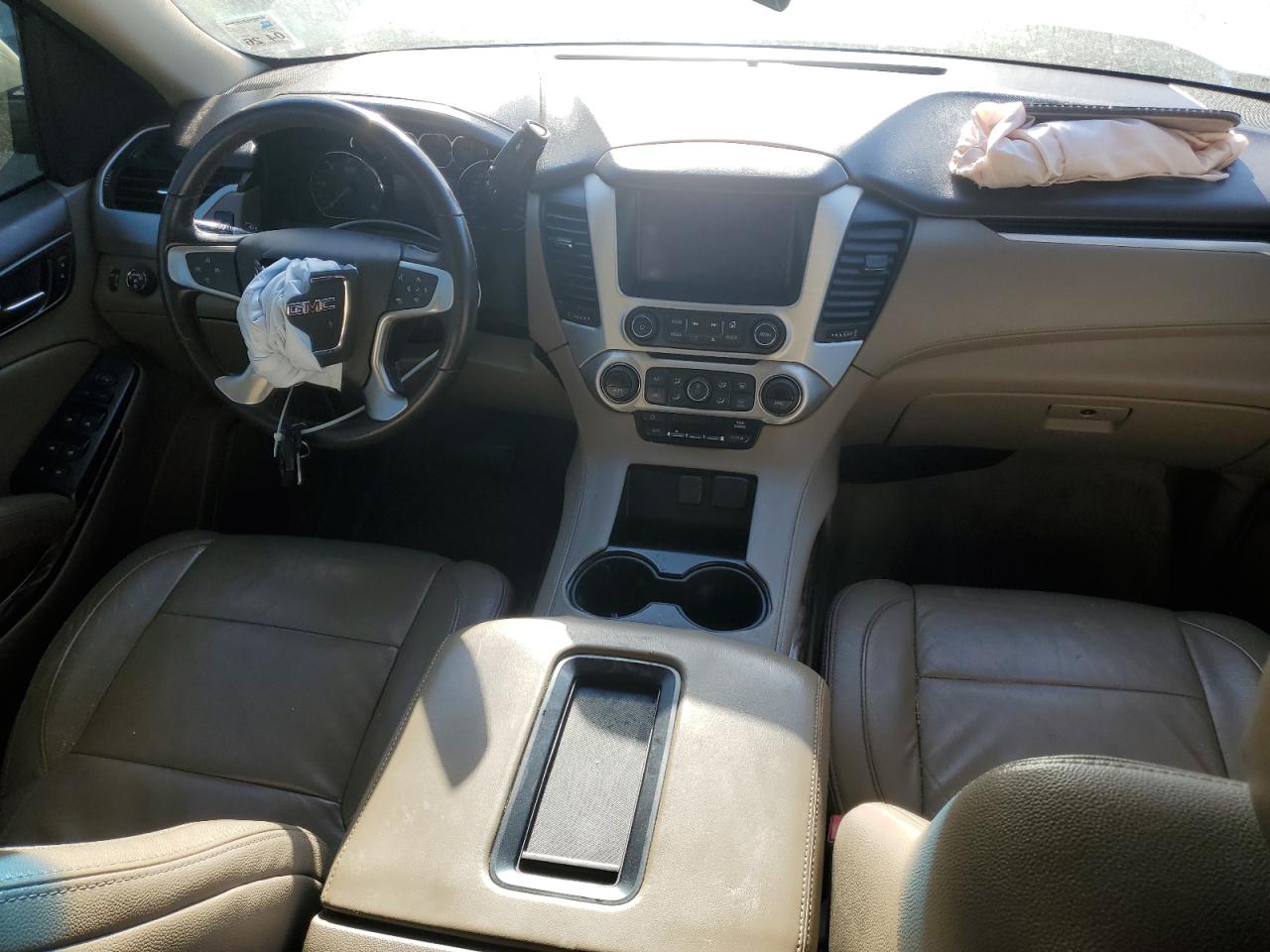 2015 GMC Yukon - Image 8
