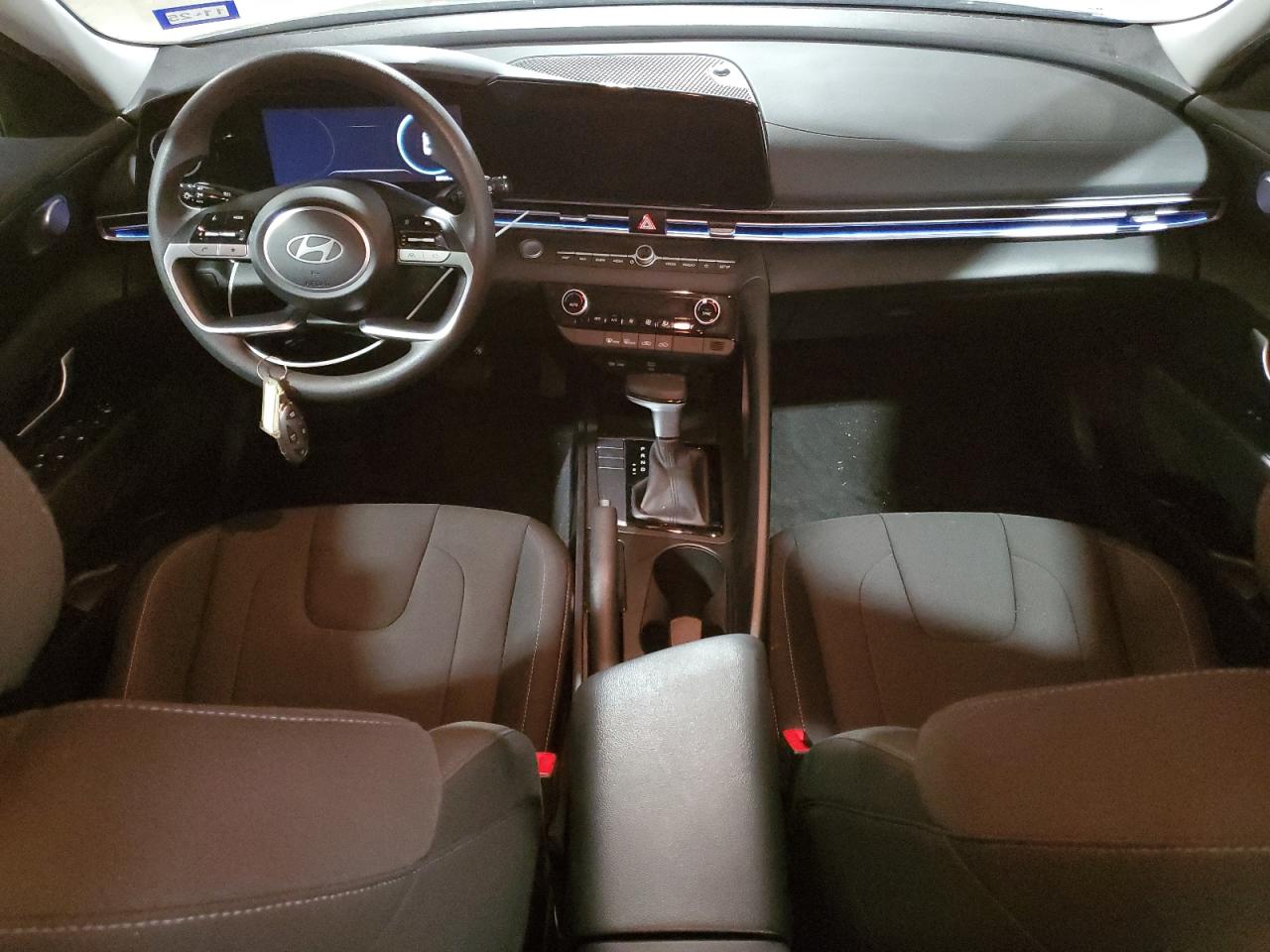2024 Hyundai Elantra - Image 8