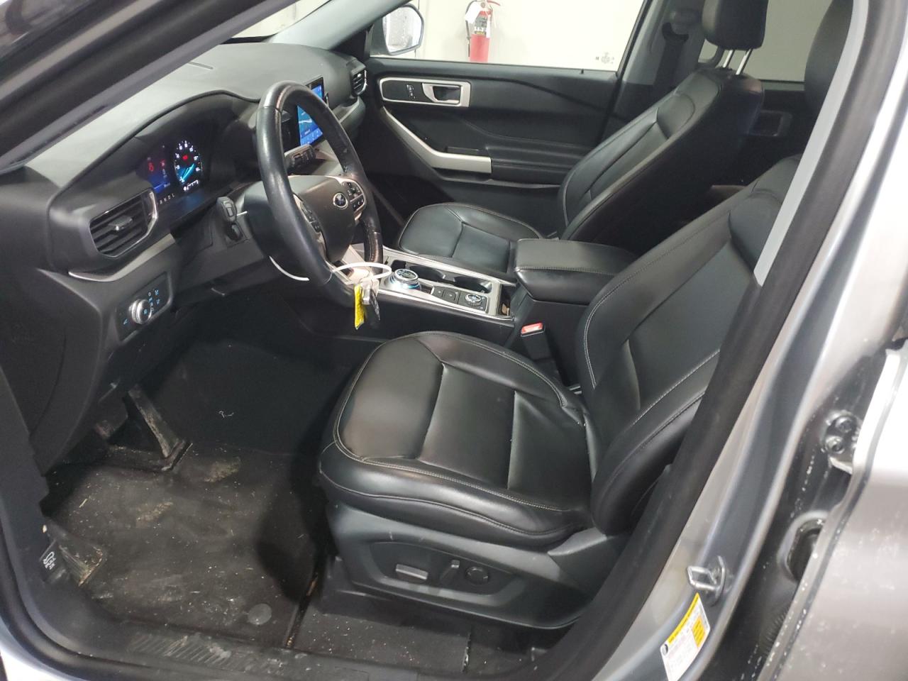 2022 Ford Explorer - Image 7