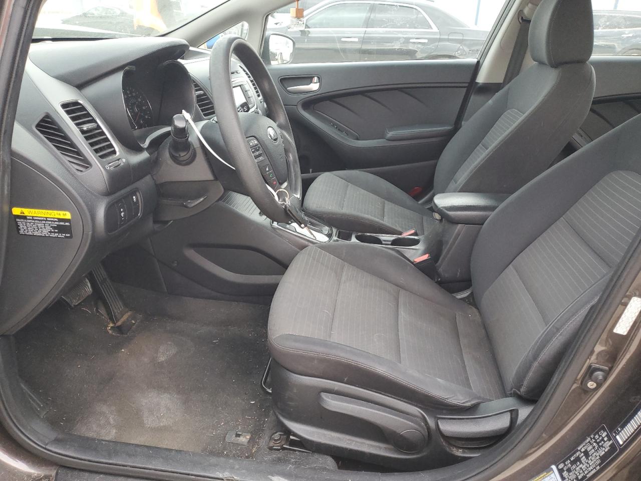 2017 Kia Forte - Image 7