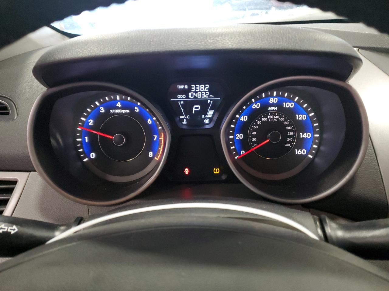 2012 Hyundai Elantra - Image 9