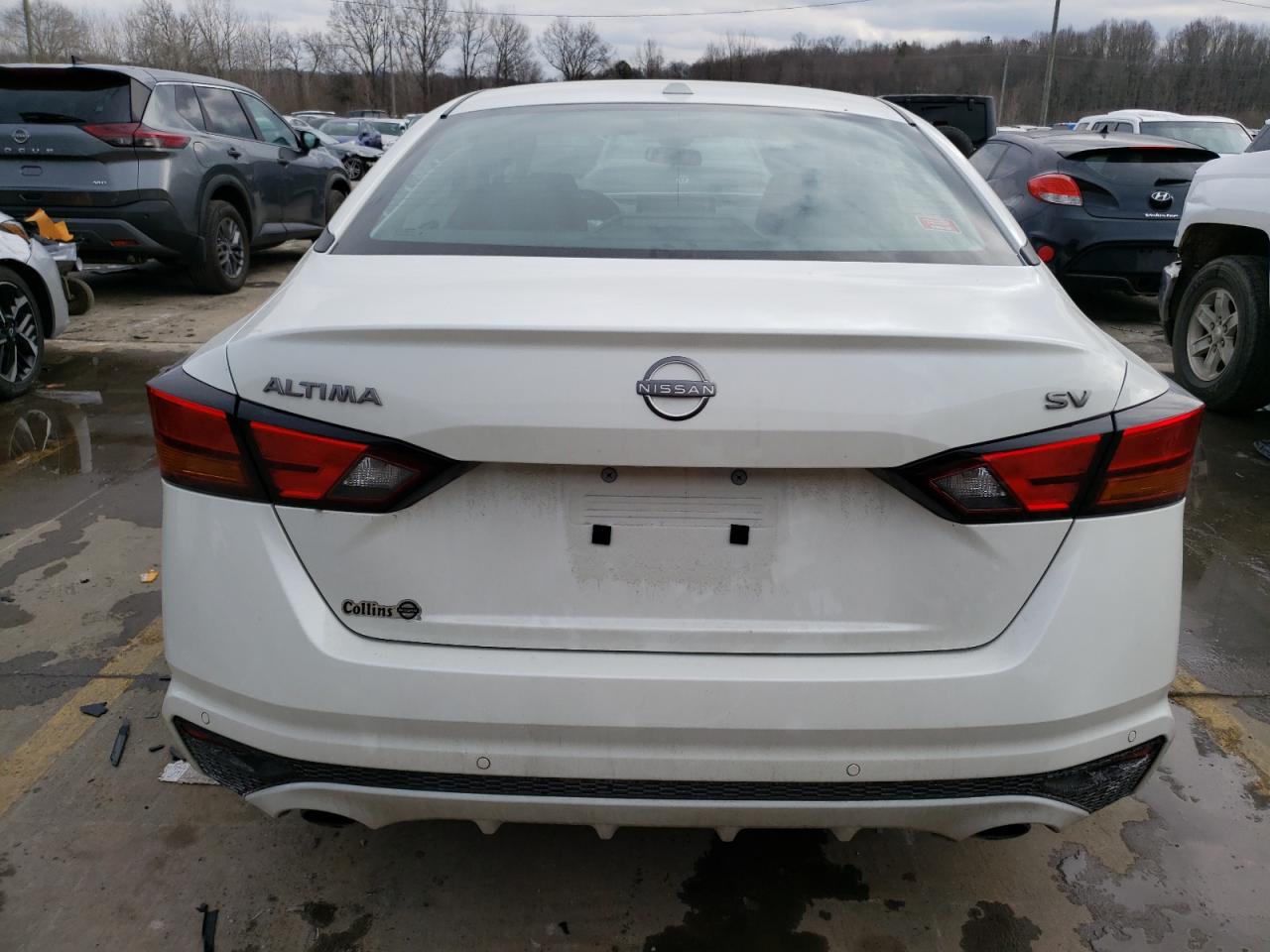 2024 Nissan Altima - Image 6