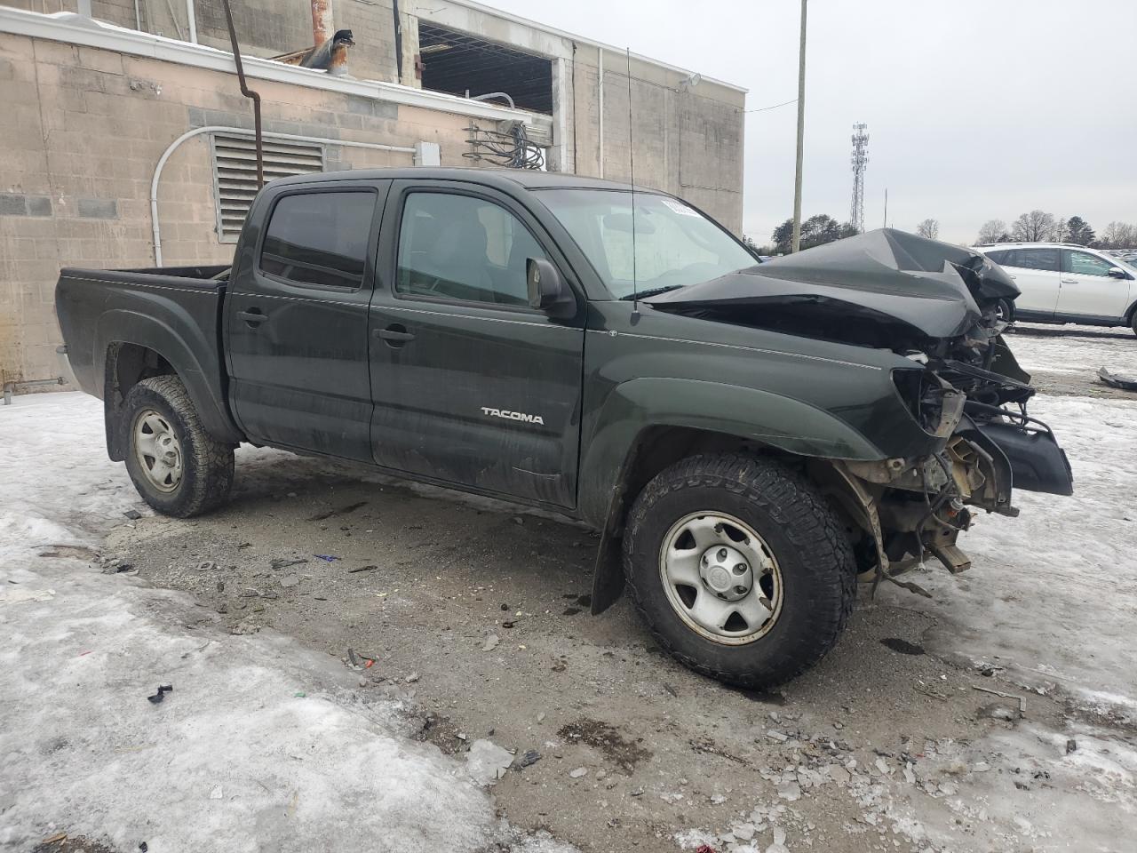2013 Toyota Tacoma - Image 4