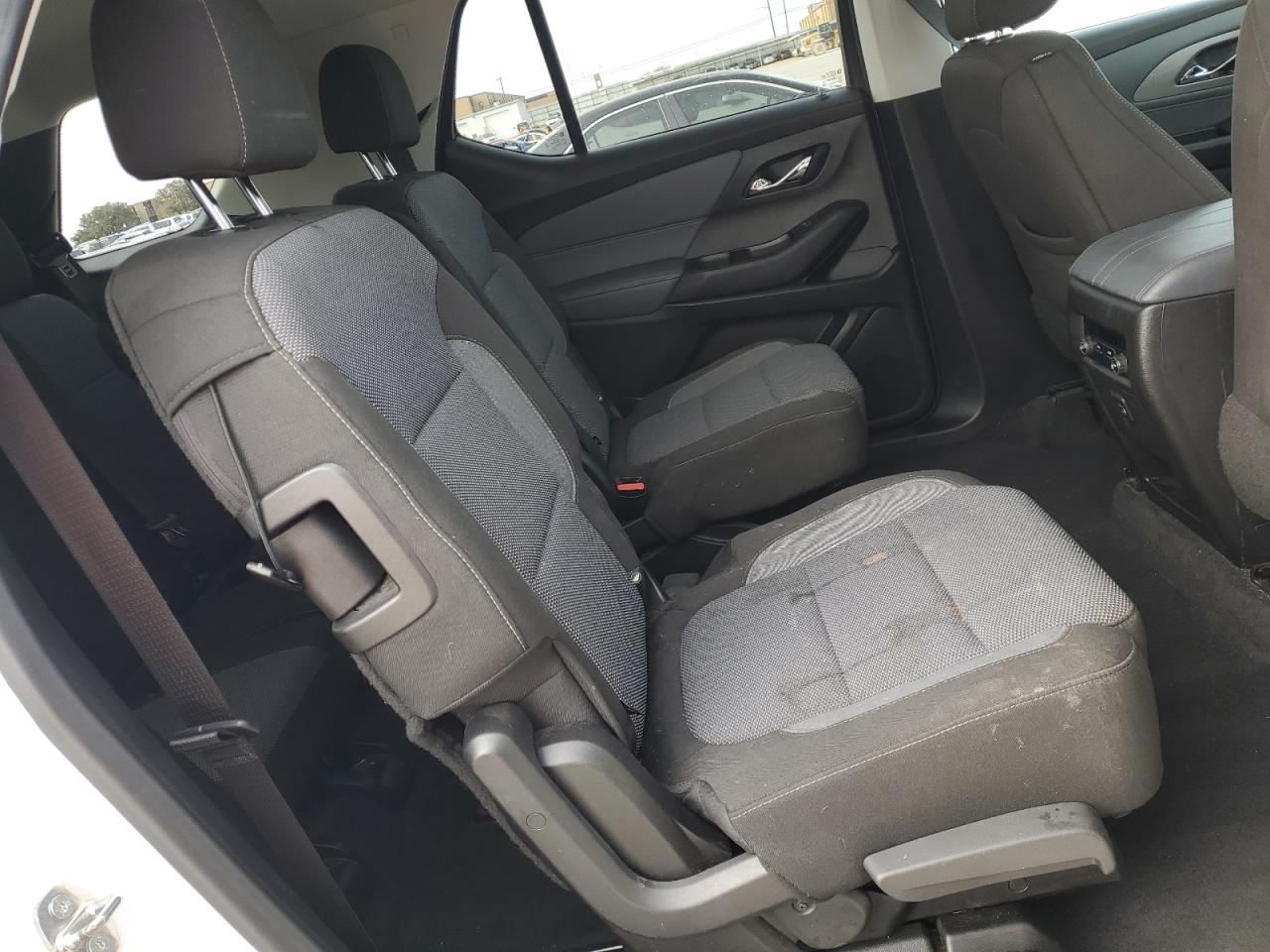 2020 Chevrolet Traverse - Image 11