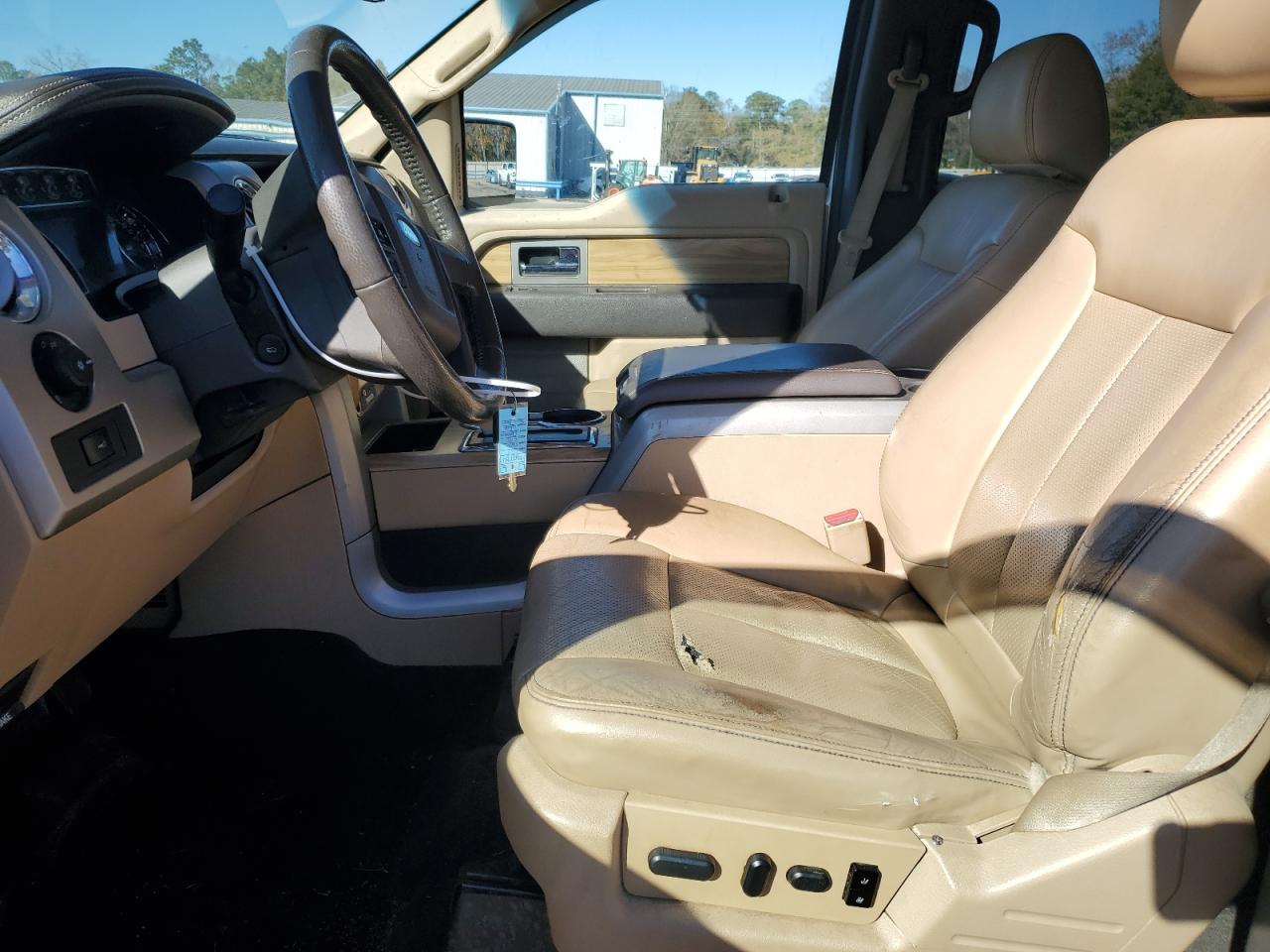 2011 Ford F-150 - Image 7
