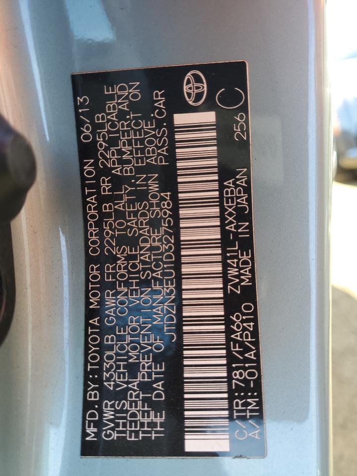 2013 Toyota Prius - Image 12