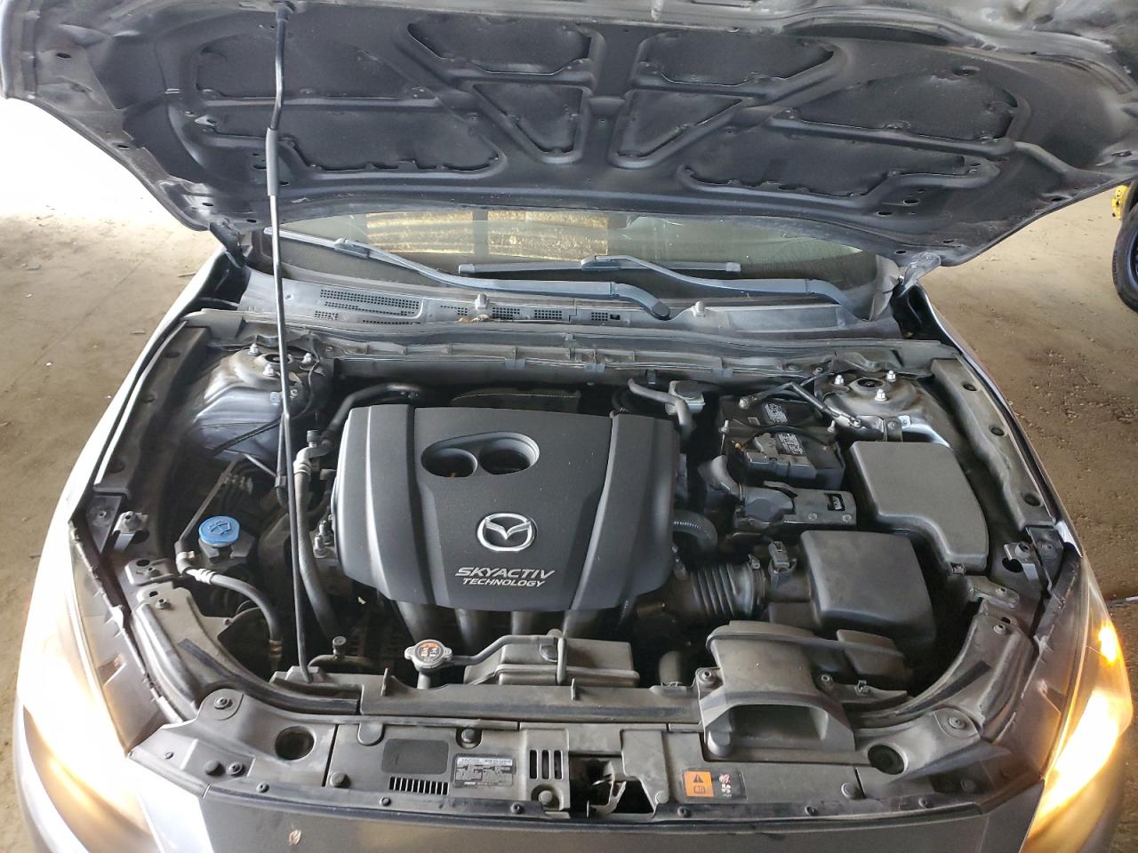 2015 Mazda 3 - Image 11