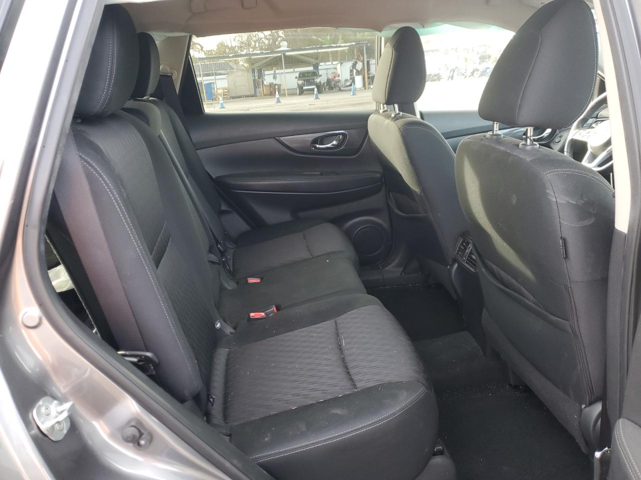 2019 Nissan Rogue - Image 12