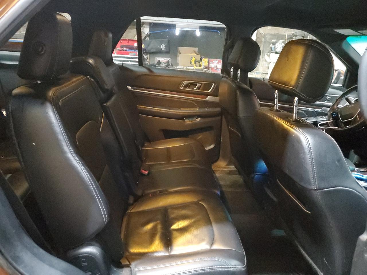 2017 Ford Explorer - Image 11