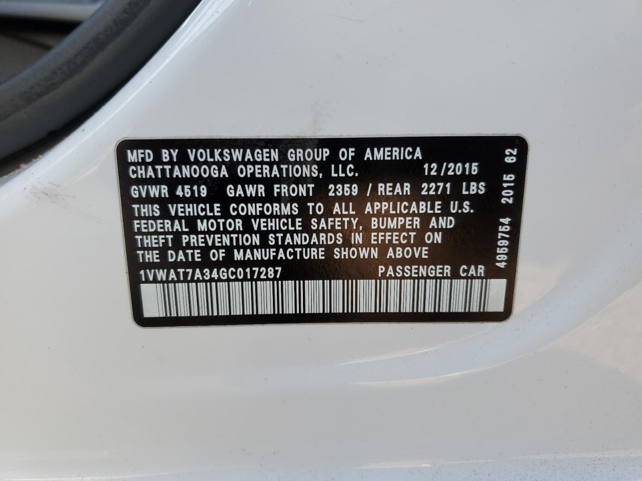 2016 Volkswagen Passat - Image 13