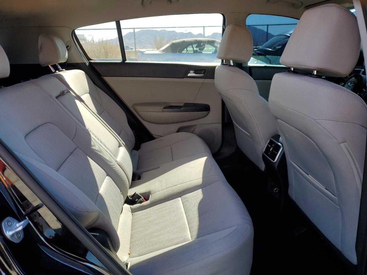 2020 Kia Sportage - Image 11