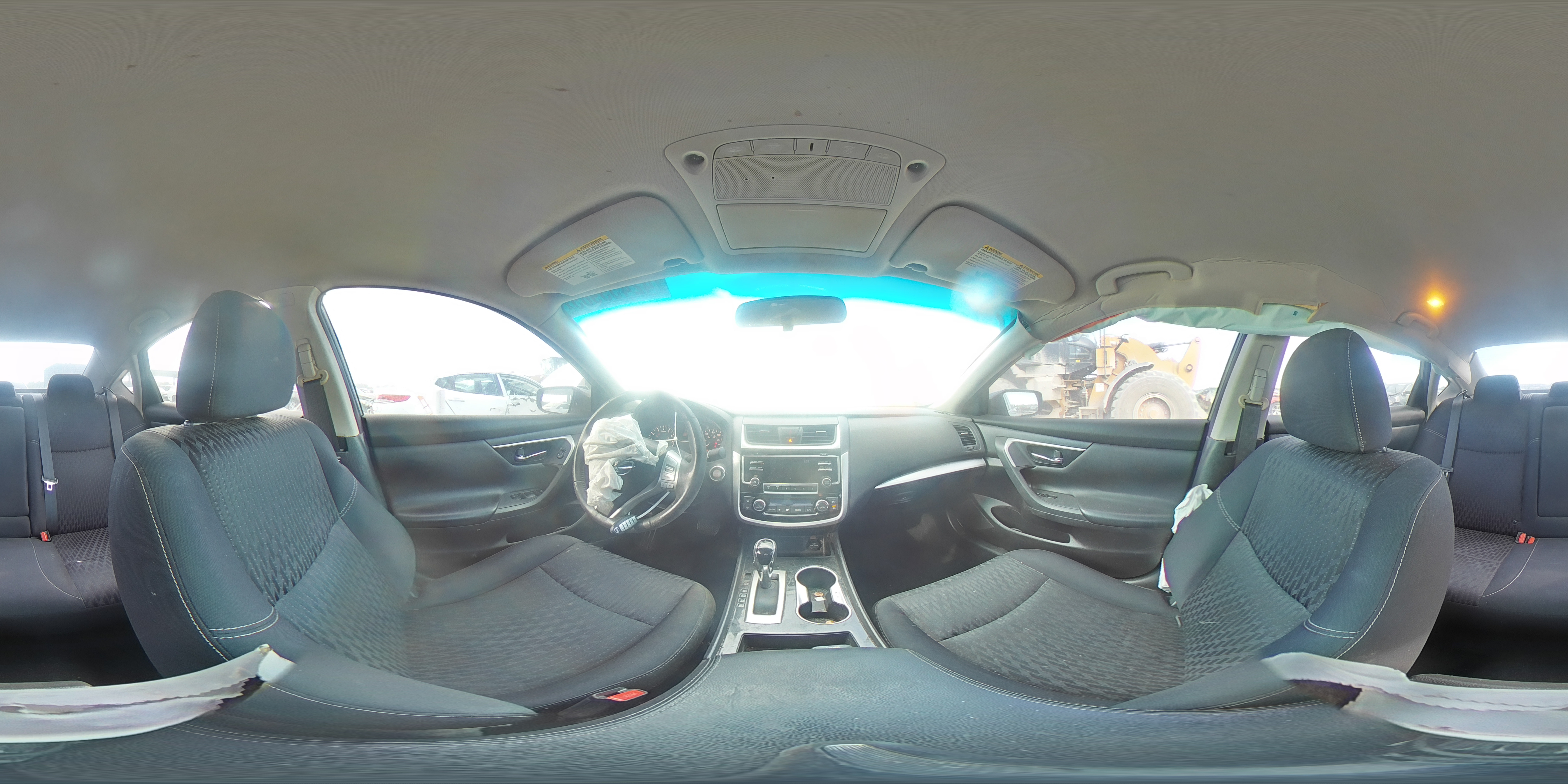 2018 Nissan Altima - Image 13