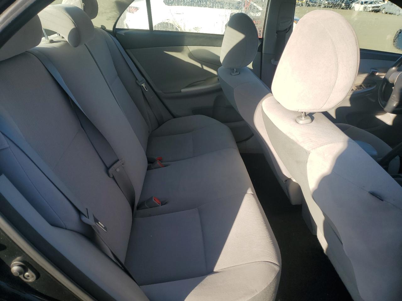 2011 Toyota Corolla - Image 11
