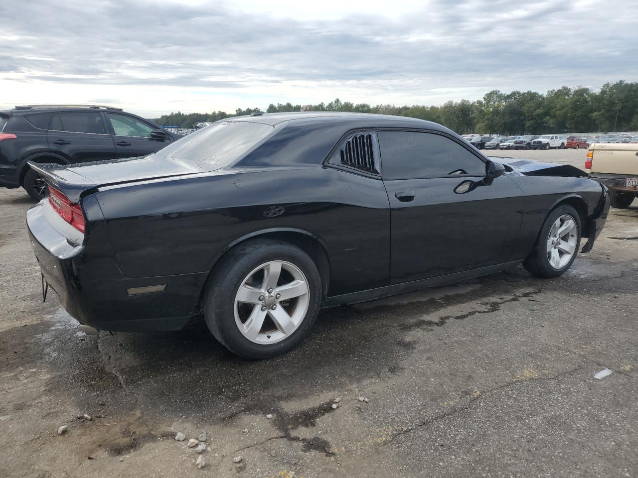 2012 Dodge Challenger - Image 3