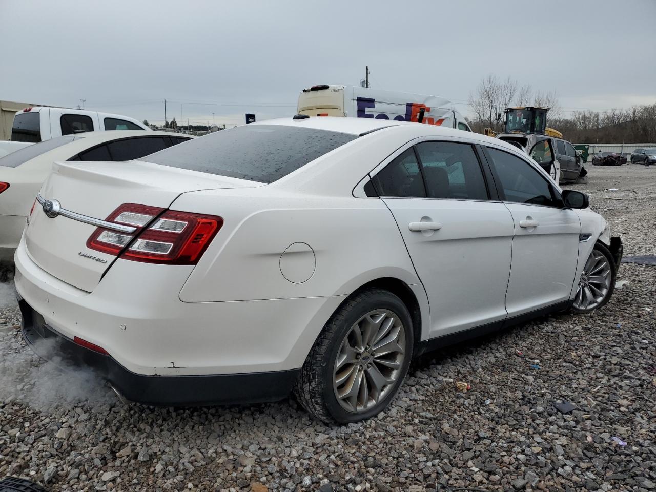 2017 Ford Taurus - Image 3