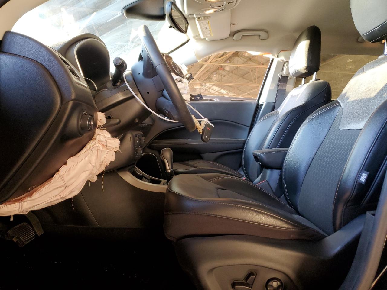 2019 Jeep Compass Latitude VIN: 3C4NJDBB0KT790642 Lot: 88904055