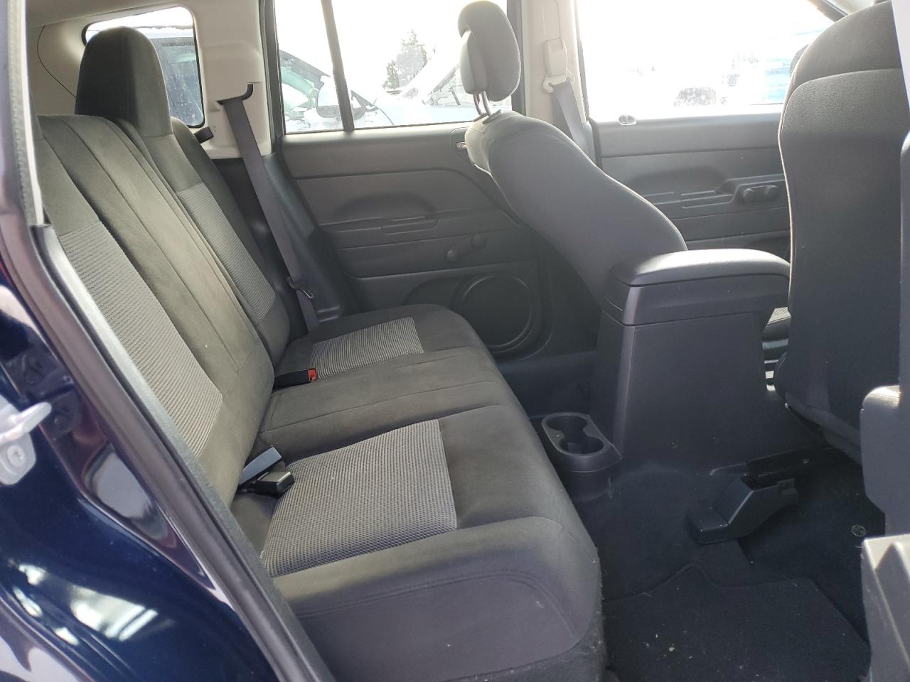 2016 Jeep Compass Sport VIN: 1C4NJCBAXGD800382 Lot: 41438305