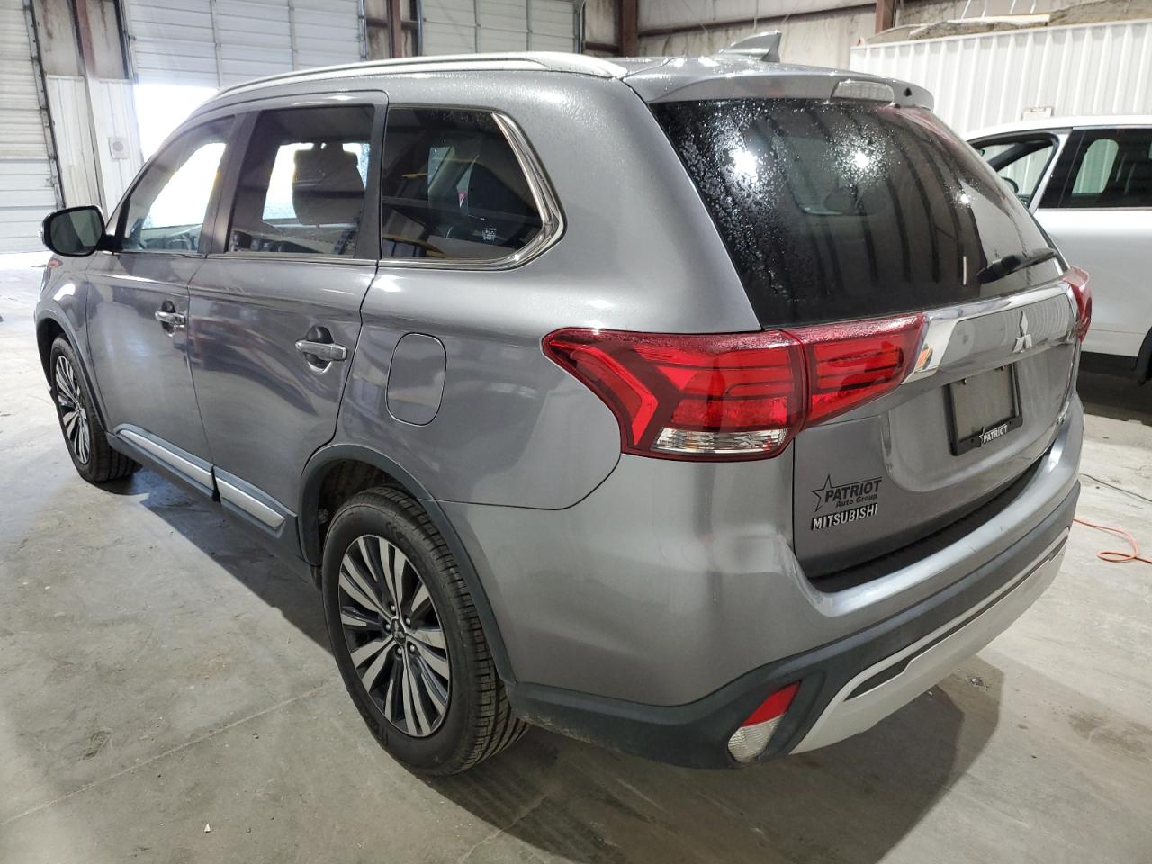 VIN JA4AZ3A34KJ000840 2019 MITSUBISHI OUTLANDER no.2