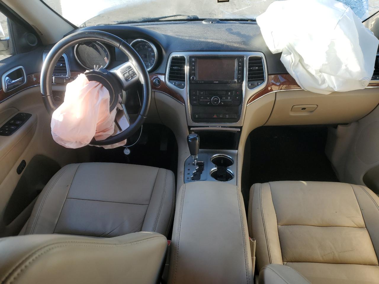 2012 Jeep Grand Cherokee - Image 8