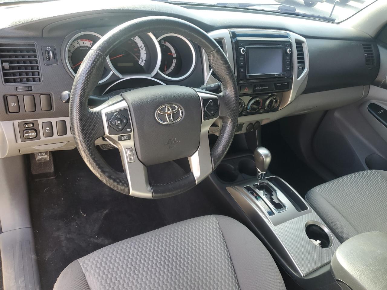 2015 Toyota Tacoma - Image 8