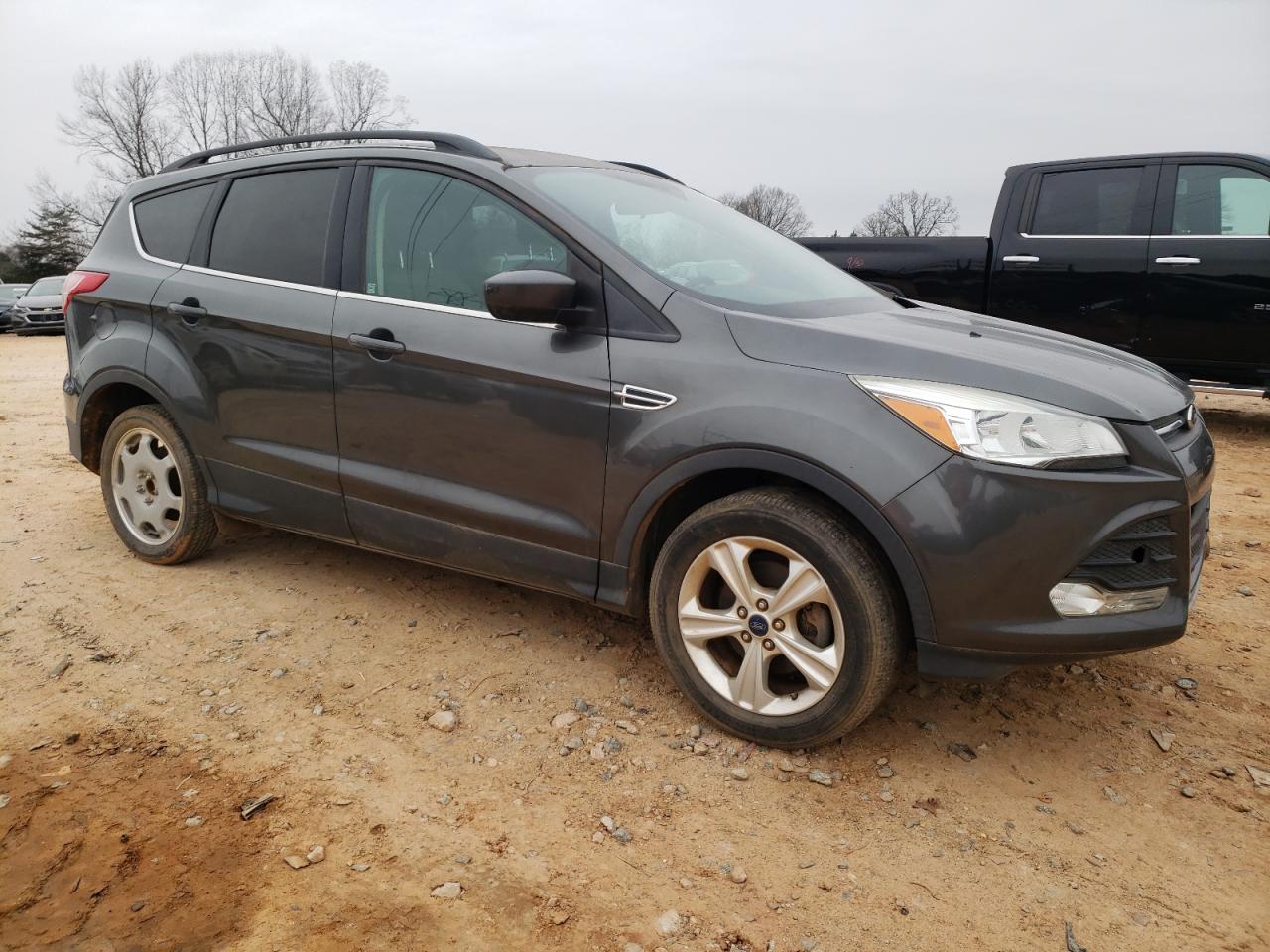 VIN 1FMCU0GX1FUA98974 2015 FORD ESCAPE no.4