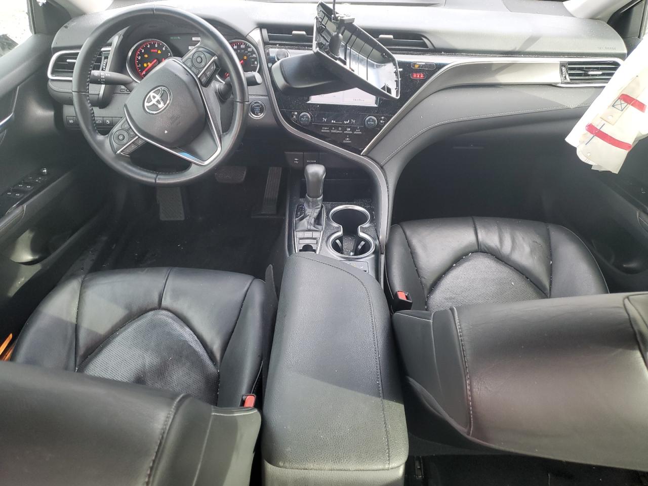 2018 Toyota Camry - Image 8