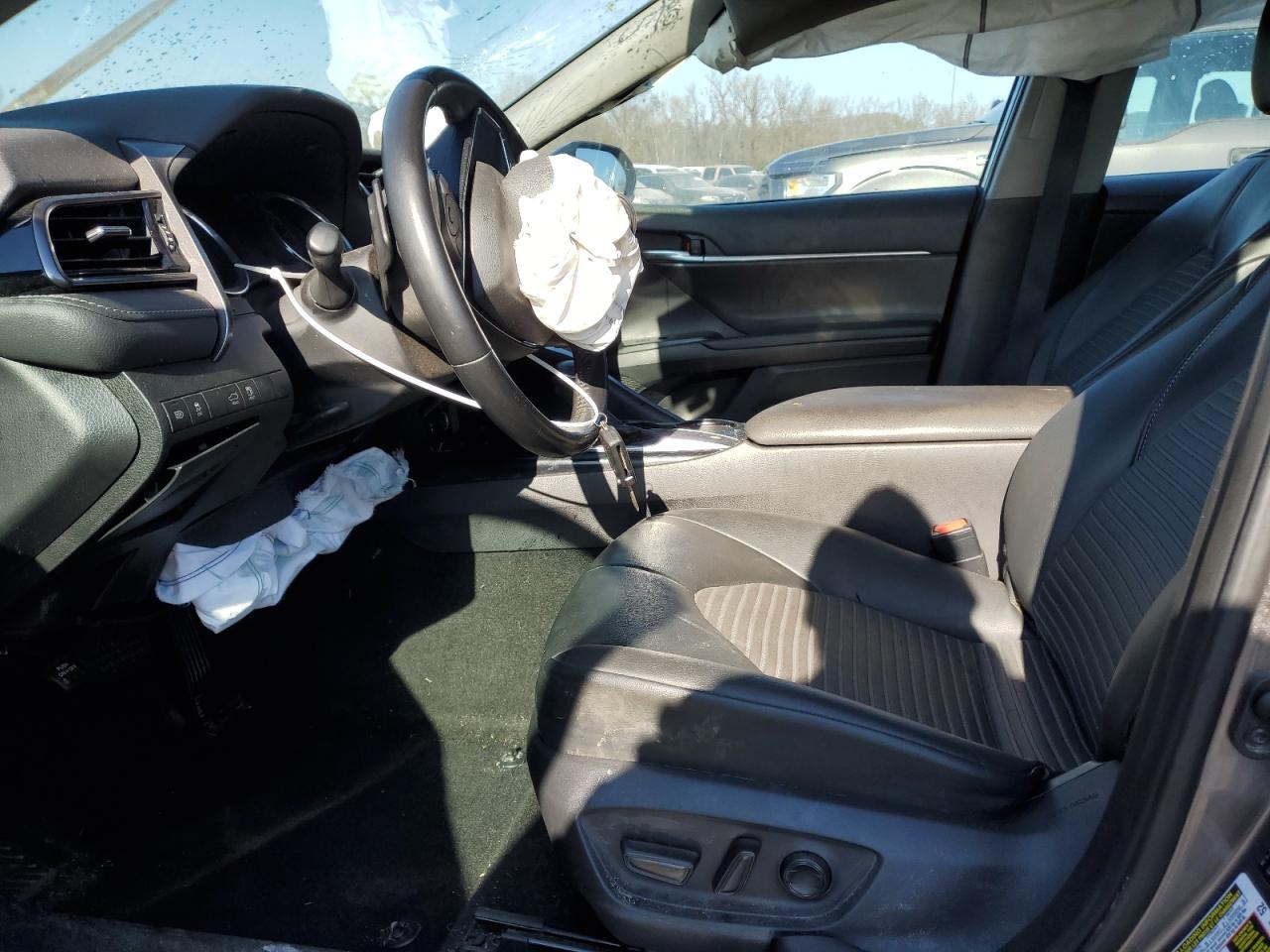 2020 Toyota Camry - Image 7
