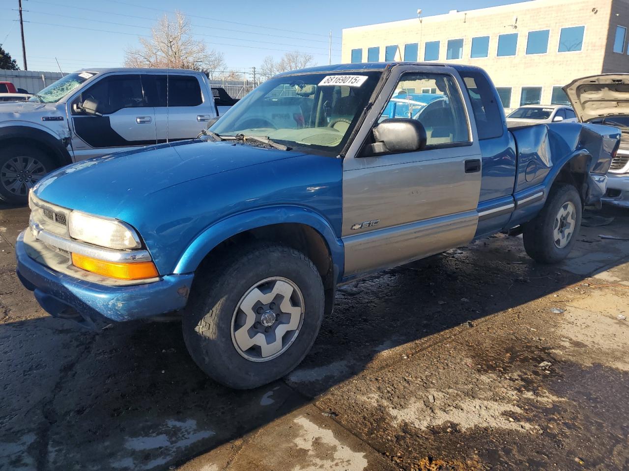 2000 Chevrolet S-10 Pickup - Image 1