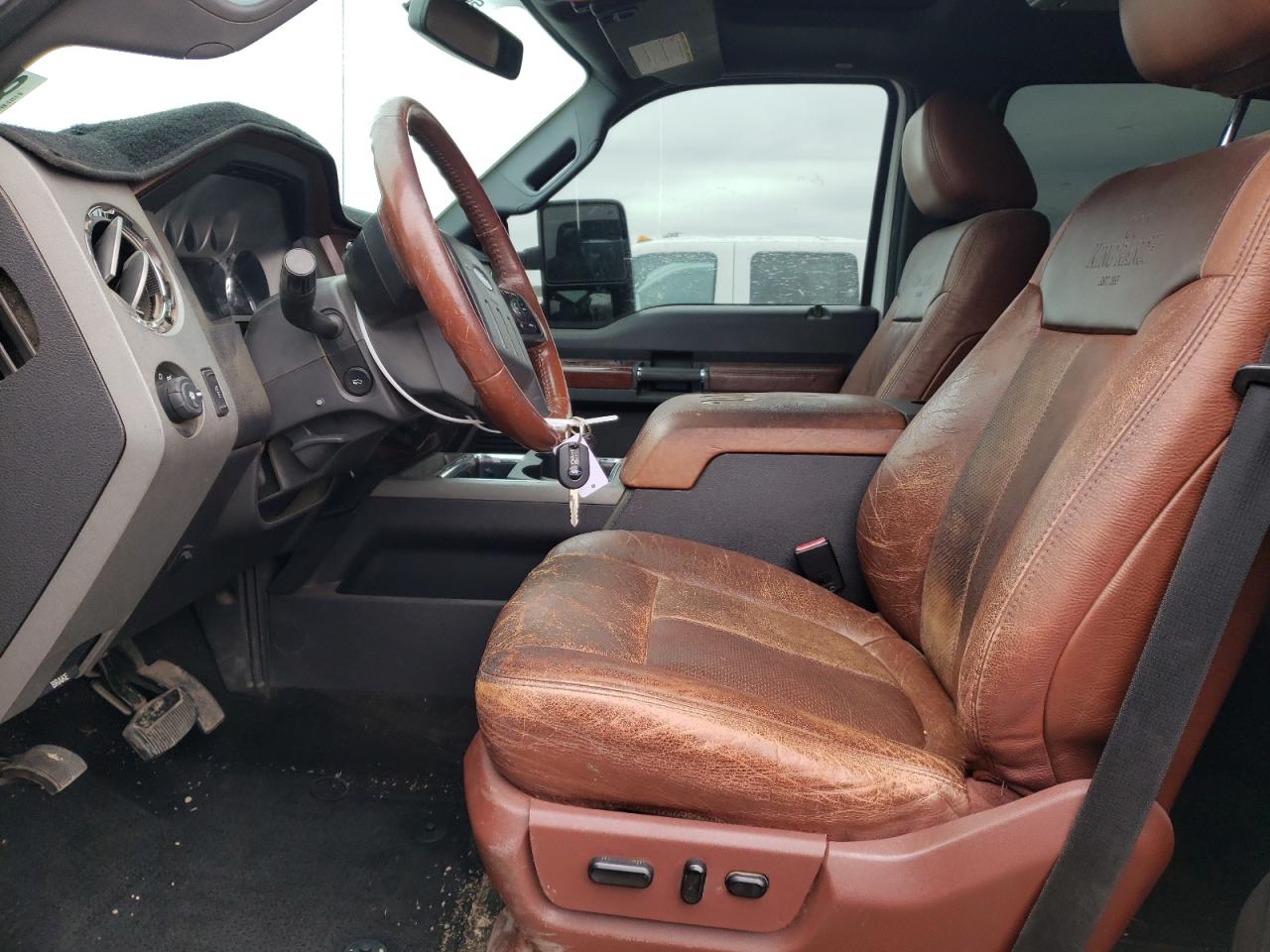 2011 Ford F250 - Image 7