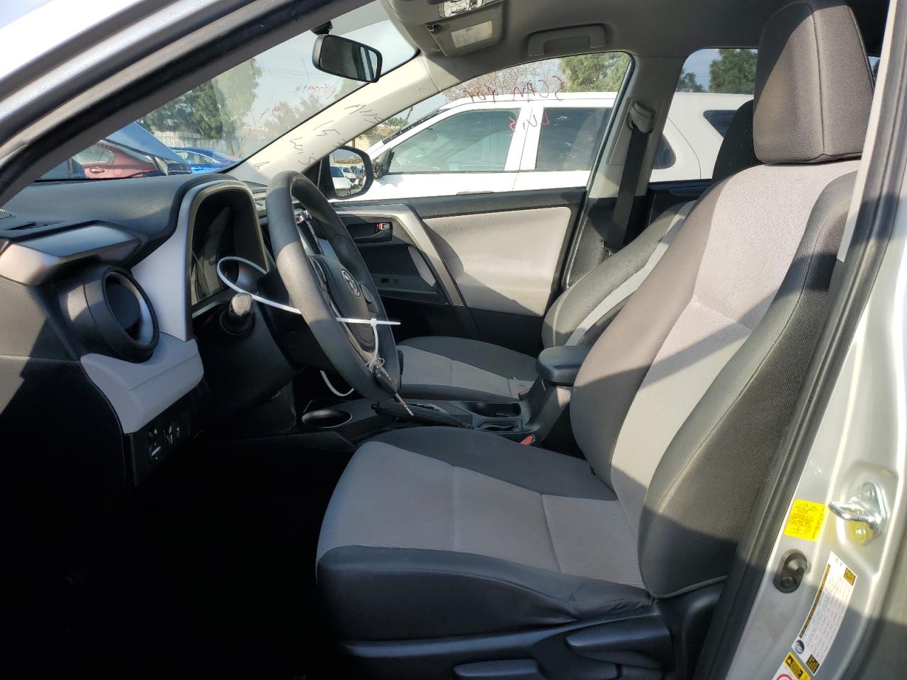 2014 Toyota RAV 4 - Image 7