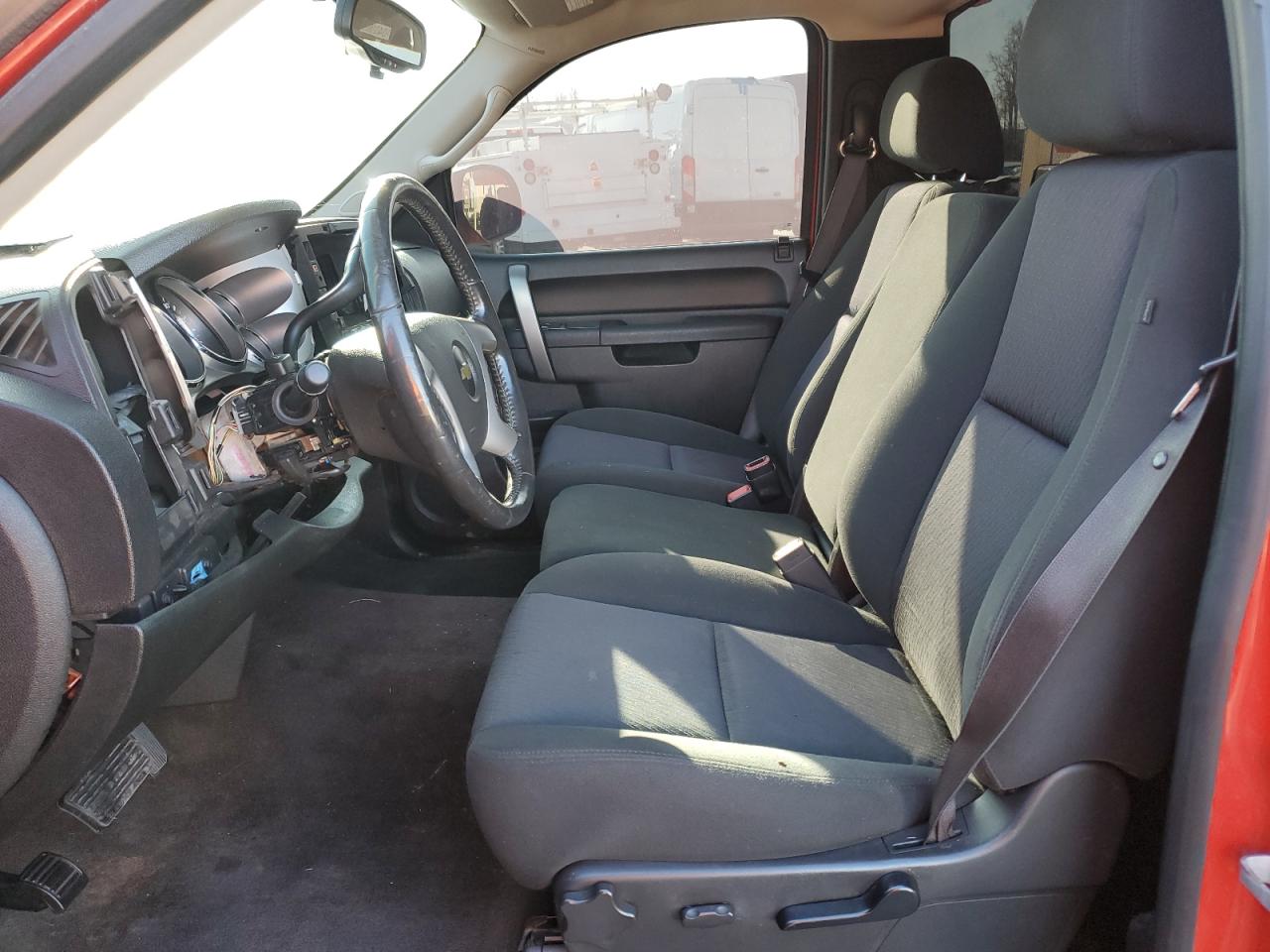 2012 Chevrolet Silverado - Image 7