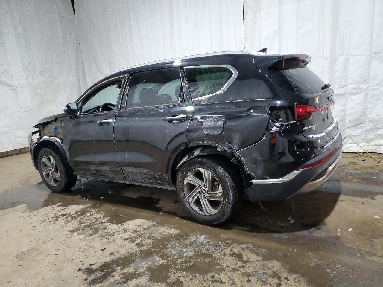 2021 Hyundai Santa Fe - Image 2