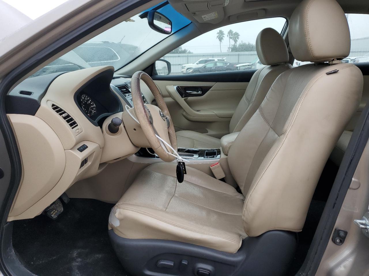 2015 Nissan Altima - Image 7