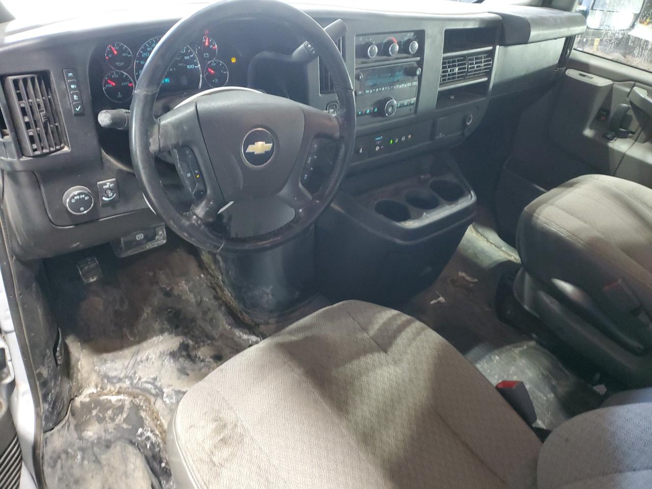 2020 Chevrolet Express G2500 VIN: 1GCWGAFG1L1189997 Lot: 44656375