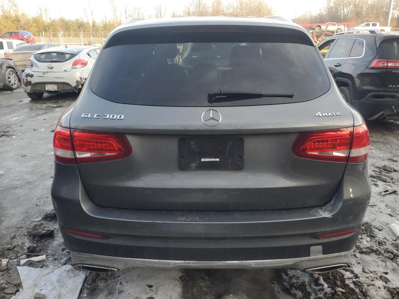 2017 Mercedes-Benz GLC - Image 6