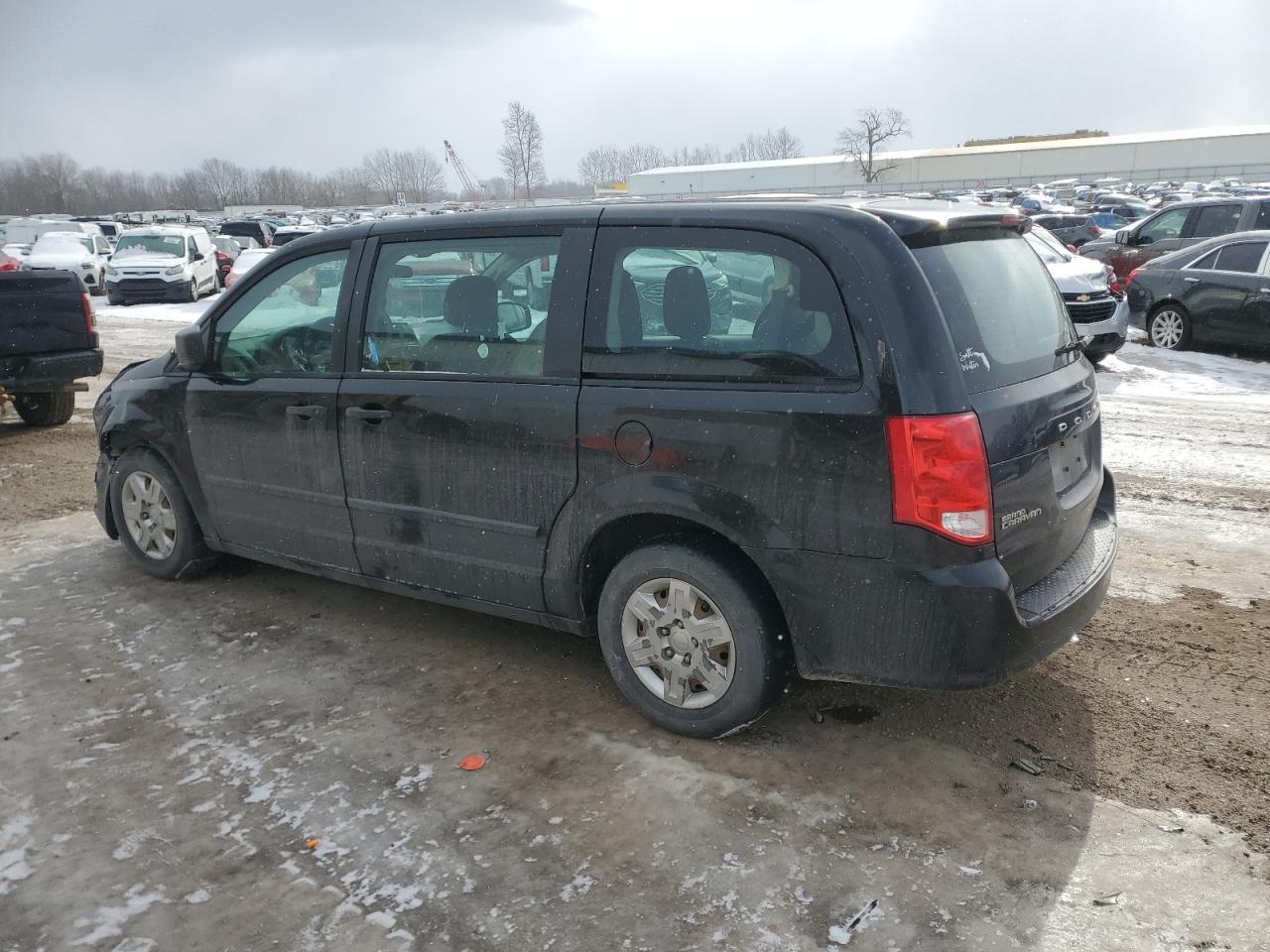2013 Dodge Caravan - Image 2