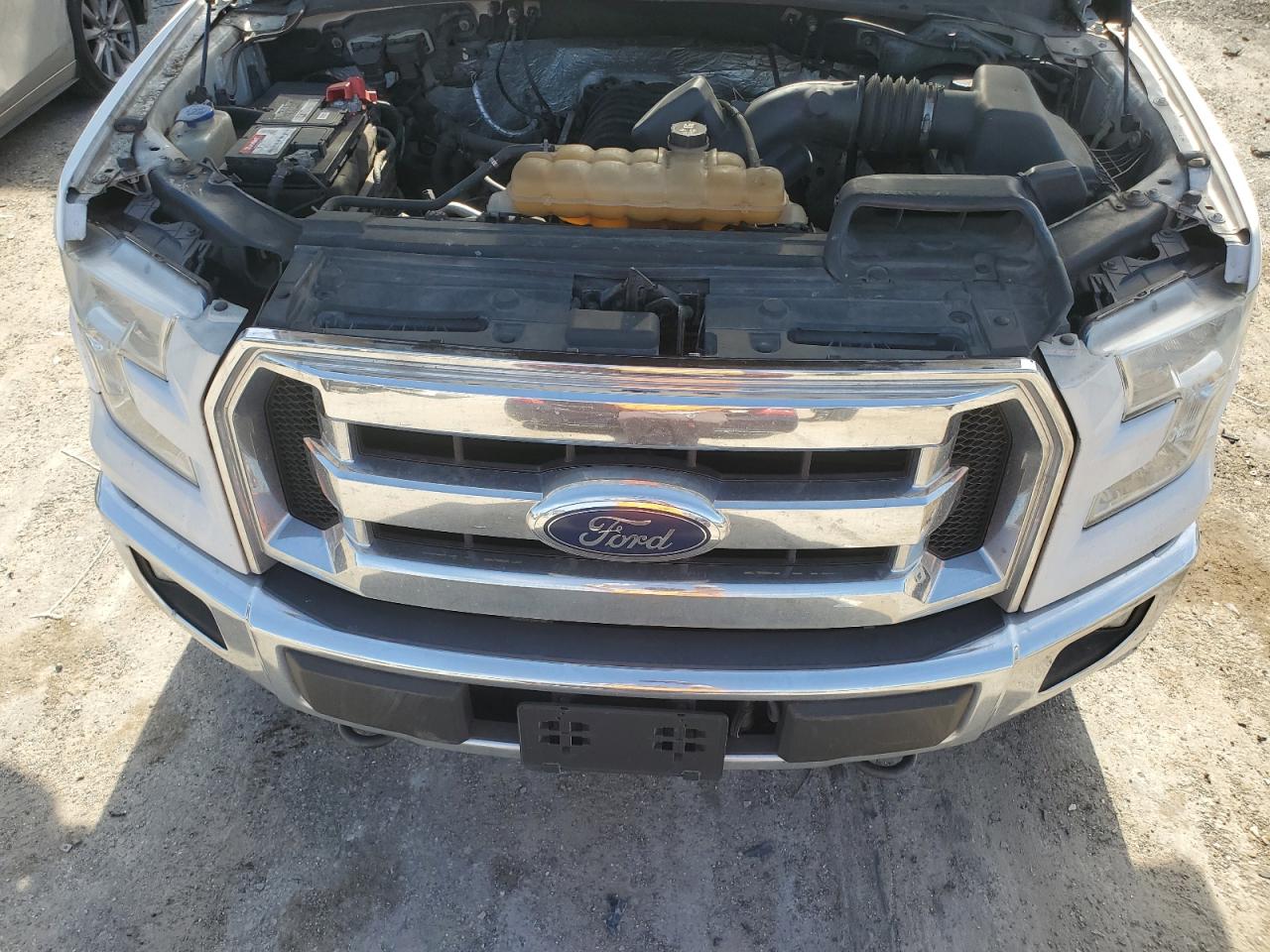 2016 Ford F-150 - Image 11
