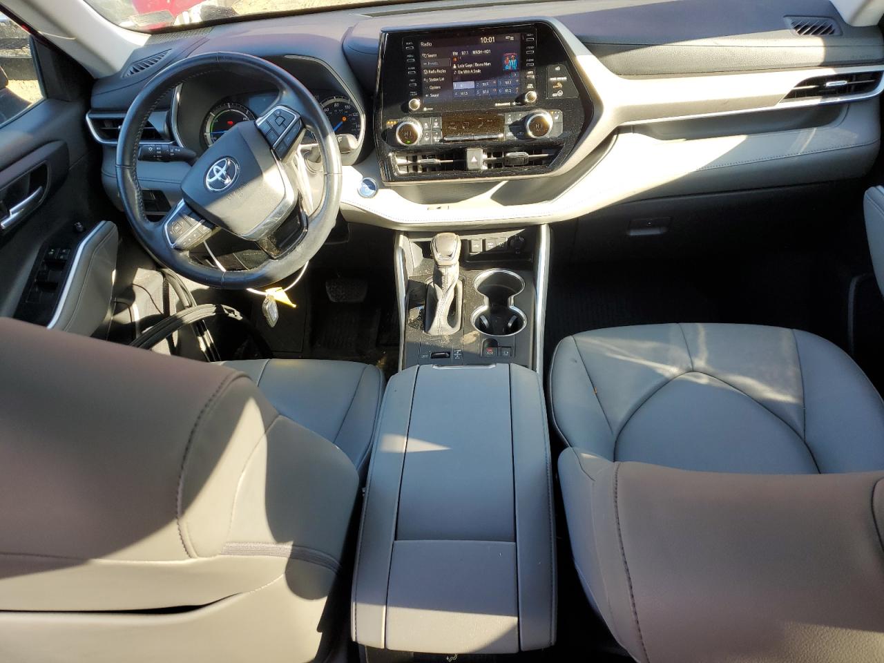 2020 Toyota Highlander - Image 8