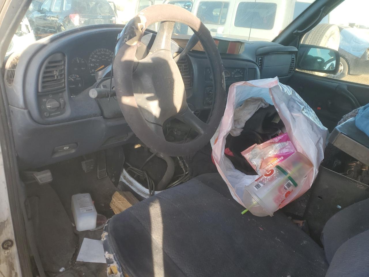 2000 Chevrolet Astro - Image 8