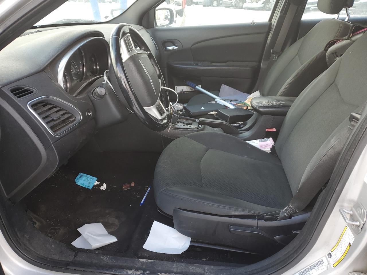 2011 Chrysler 200 - Image 7
