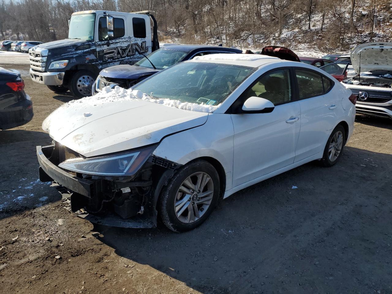 2019 Hyundai Elantra - Image 1