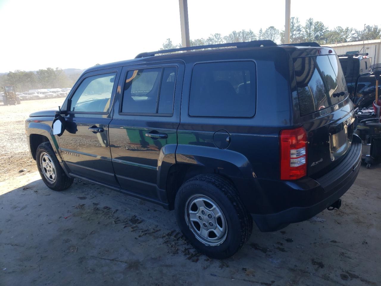 2014 Jeep Liberty (Patriot) - Image 2
