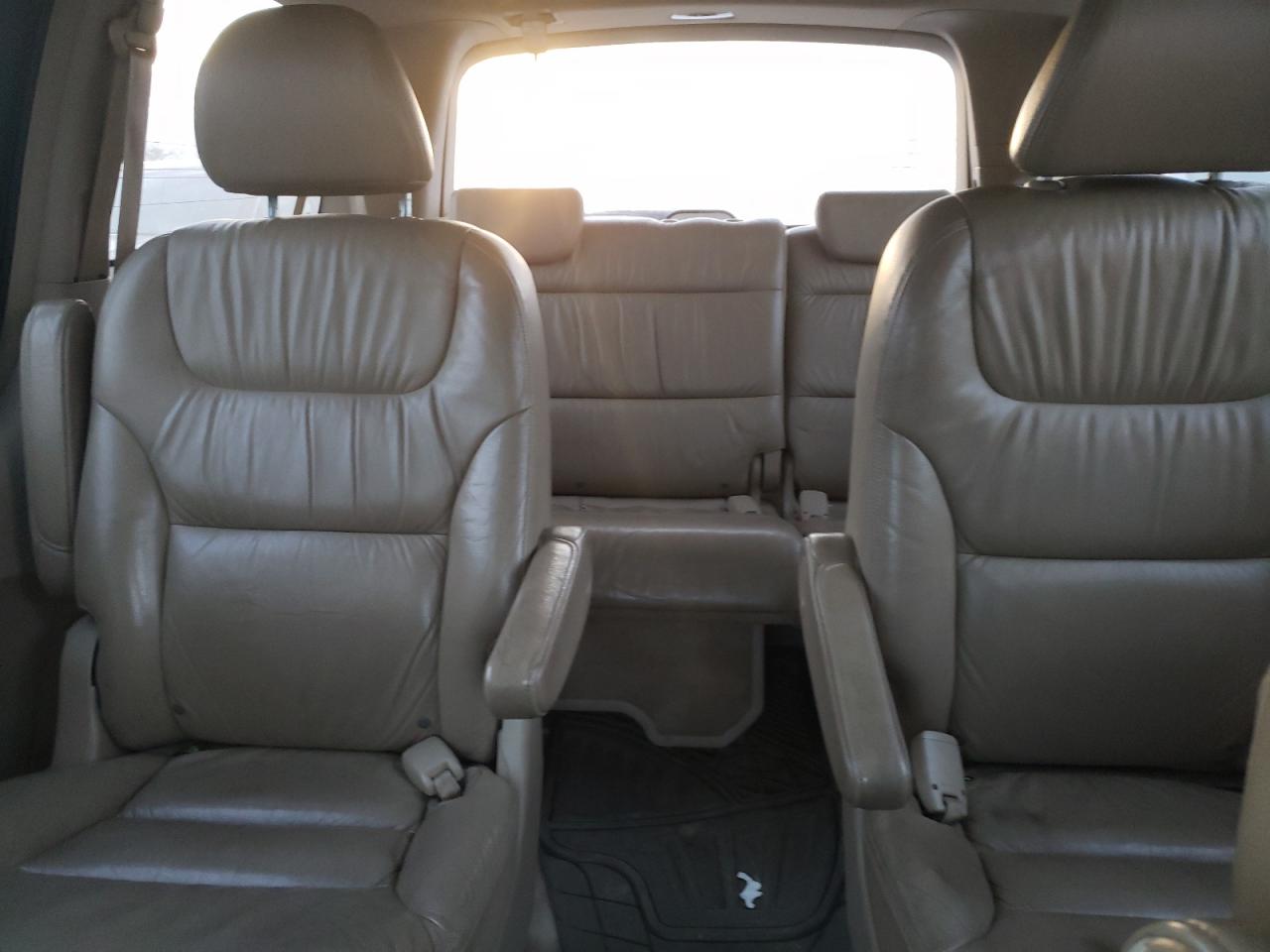 2005 Honda Odyssey - Image 10