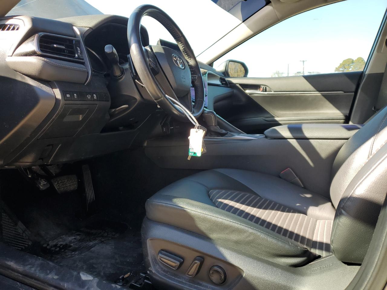 2021 Toyota Camry - Image 7
