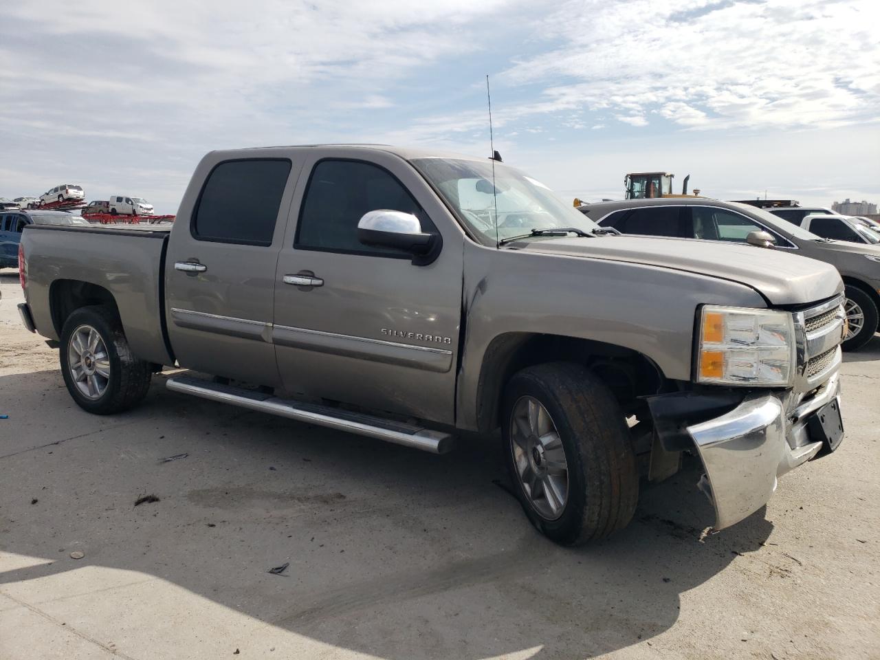 2012 Chevrolet Silverado - Image 4